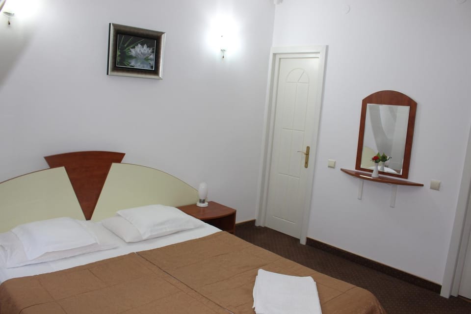 Bed, Photo of the whole room