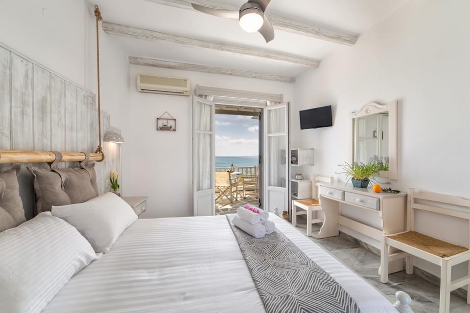 Tarsa Studios Apartment in Paros, Greece
