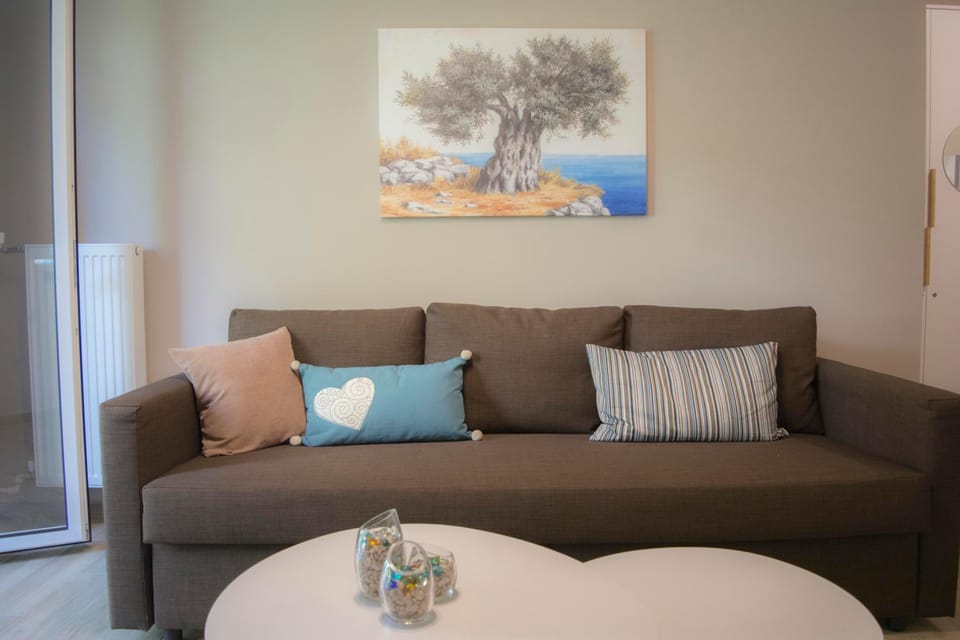 Chic and Minimal apartment close to Thissio Metro Apartment in Athens