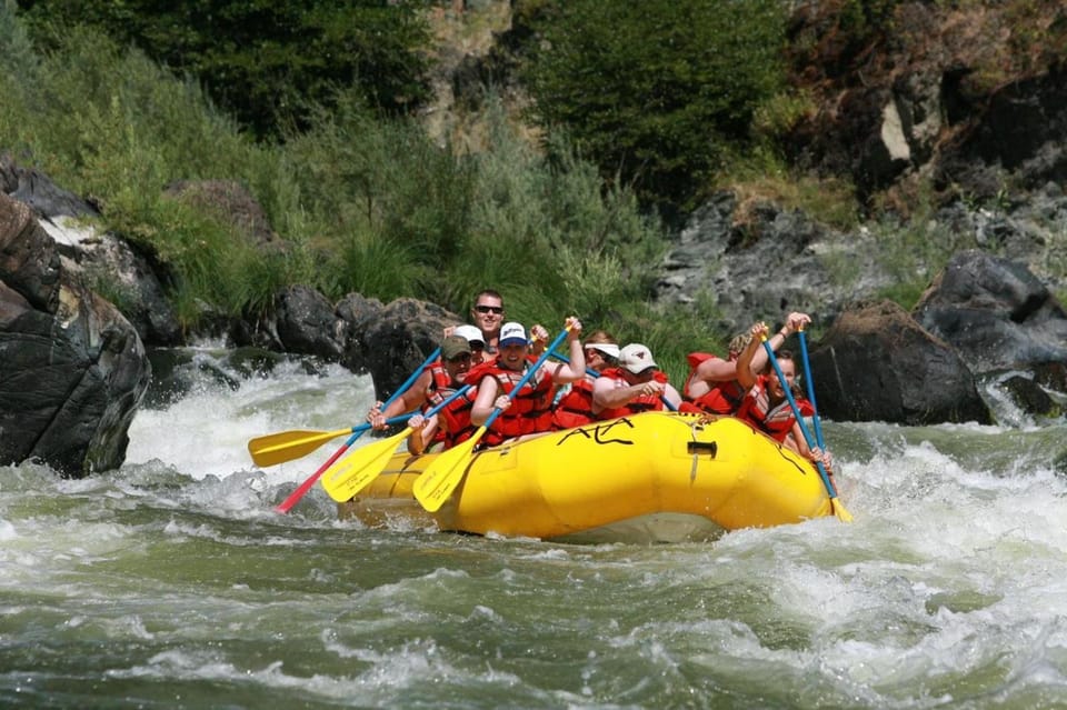 Pensiunea Valea Șușiței, ATV, Rafting, Climbing , Ghid Turistc, Paragliding House in Romania