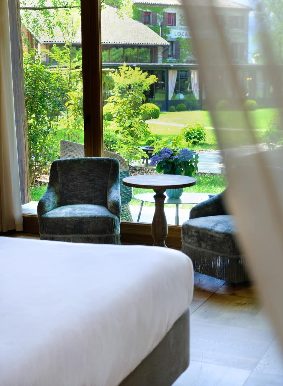 Garden, Photo of the whole room, Bedroom, Garden view