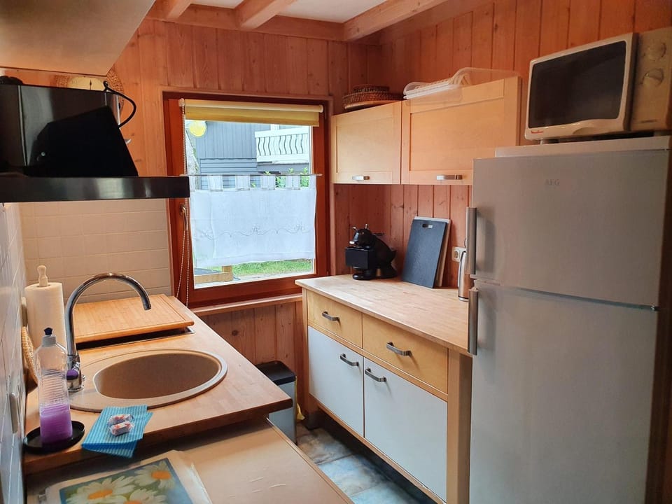 Kitchen or kitchenette, pet friendly