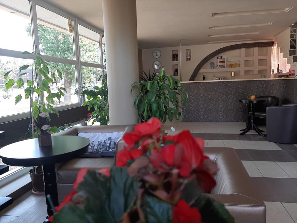Lobby or reception, Lounge or bar, Seating area