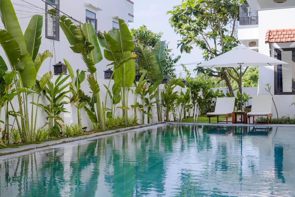 Garden, Swimming pool, Swimming pool