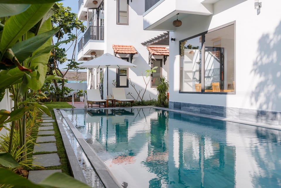 Swimming pool, Swimming pool, sunbed