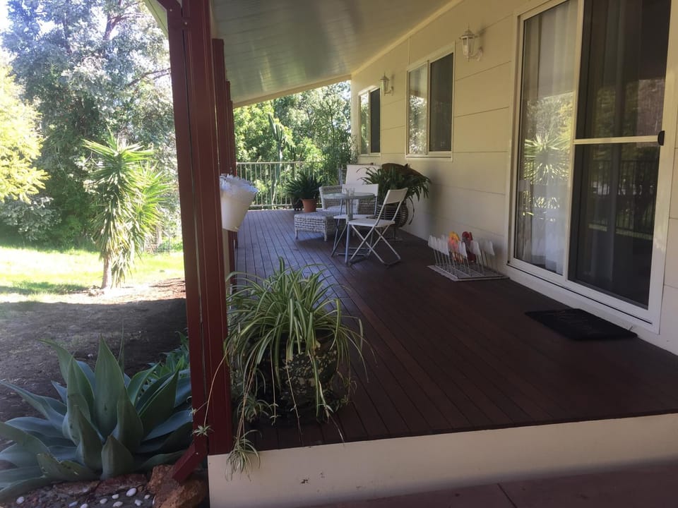 Facade/entrance, Balcony/Terrace