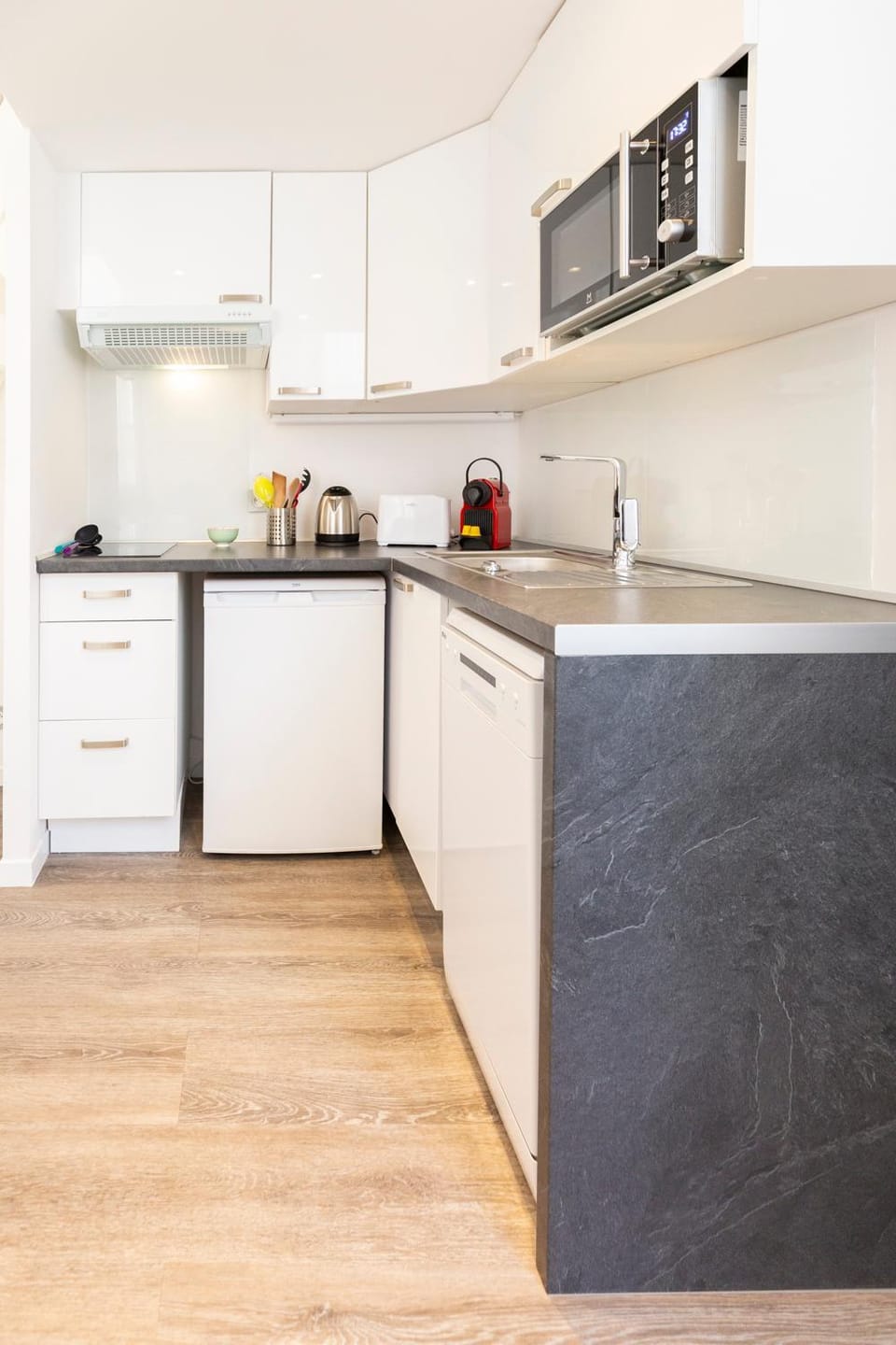 Kitchen or kitchenette