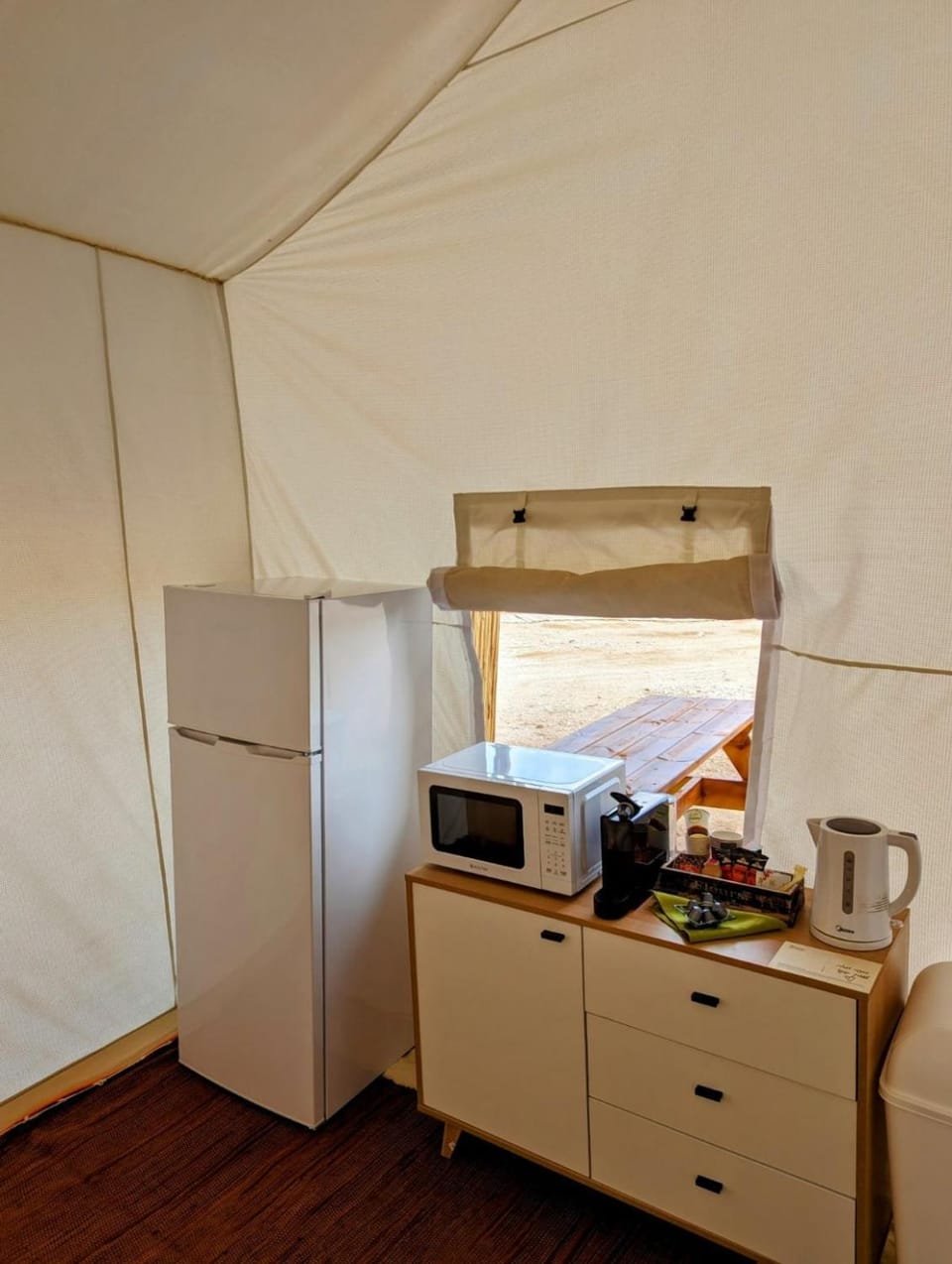 Coffee/tea facilities, Kitchen or kitchenette
