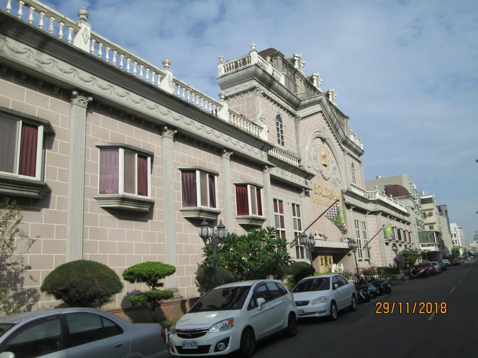 Property building, Day