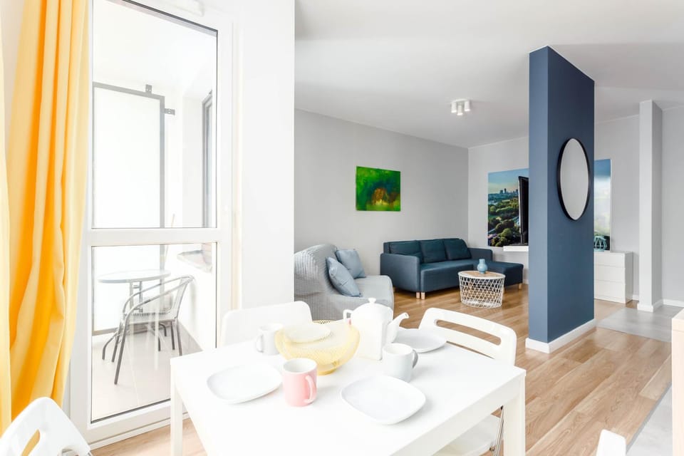 TV and multimedia, Living room, Dining area