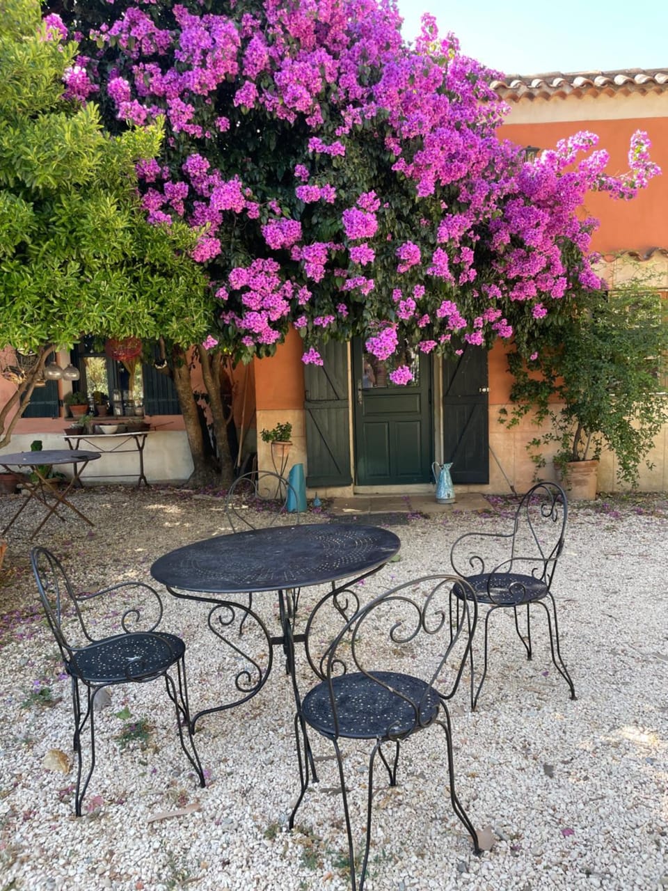 LE BOURGUET Bed and Breakfast in French Riviera