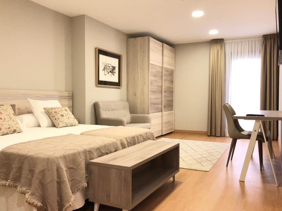 Bed, Photo of the whole room
