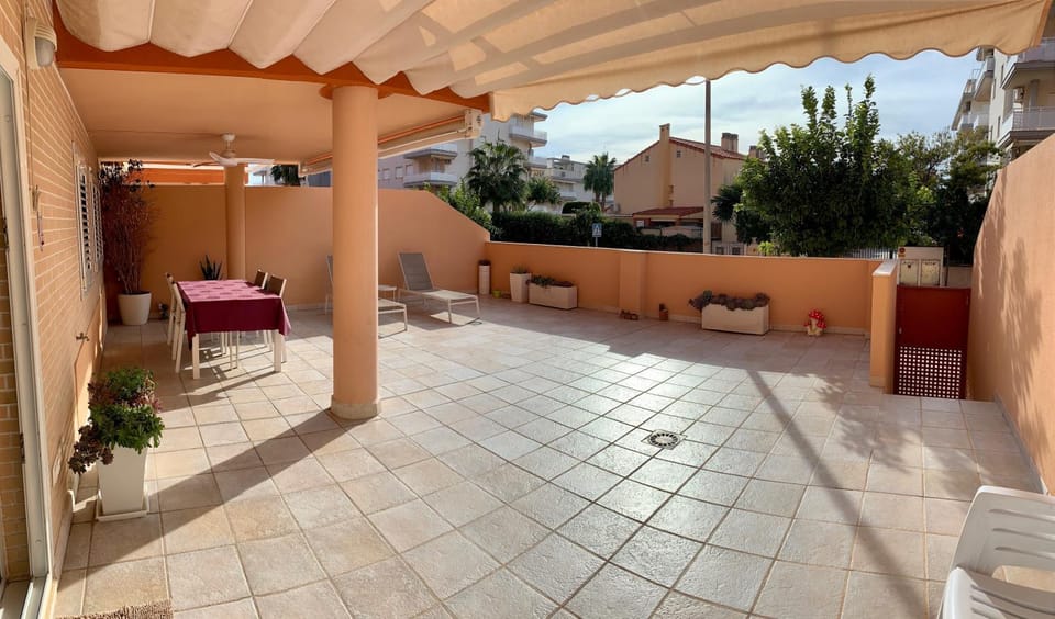 Balcony/Terrace, Decorative detail