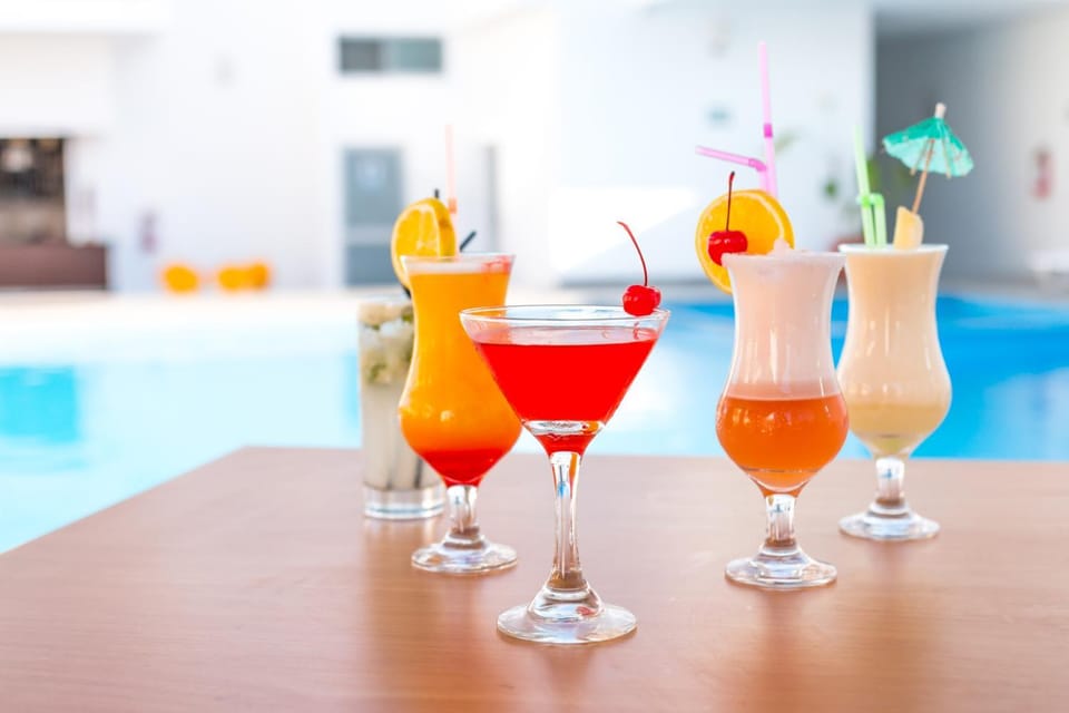 Lounge or bar, Swimming pool
