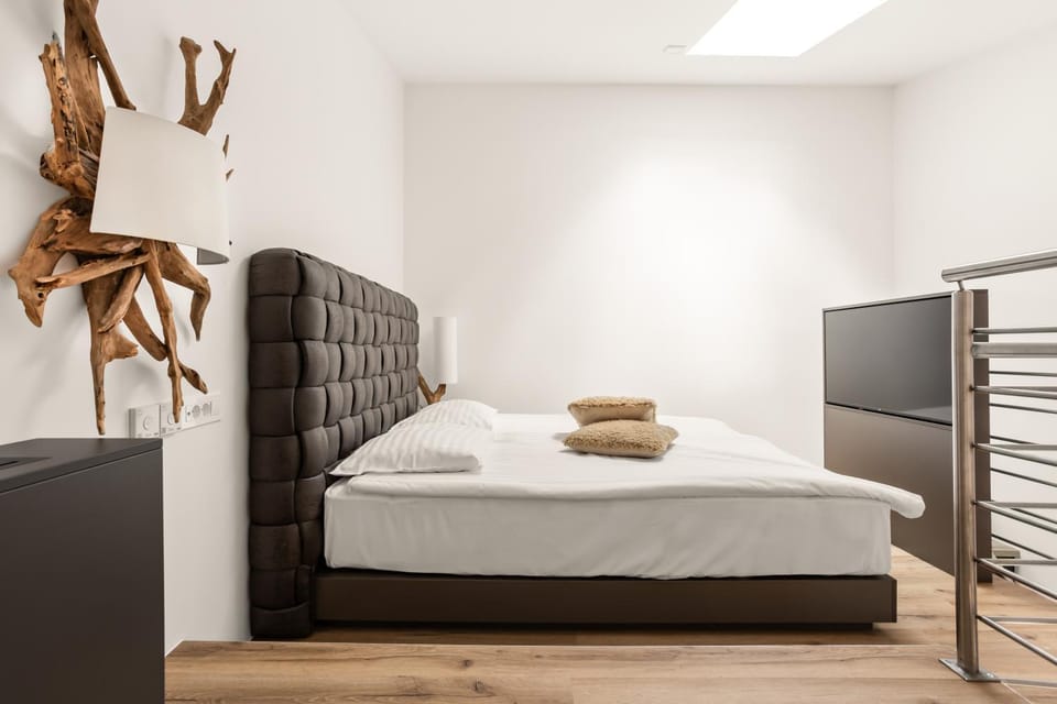 TV and multimedia, Bedroom