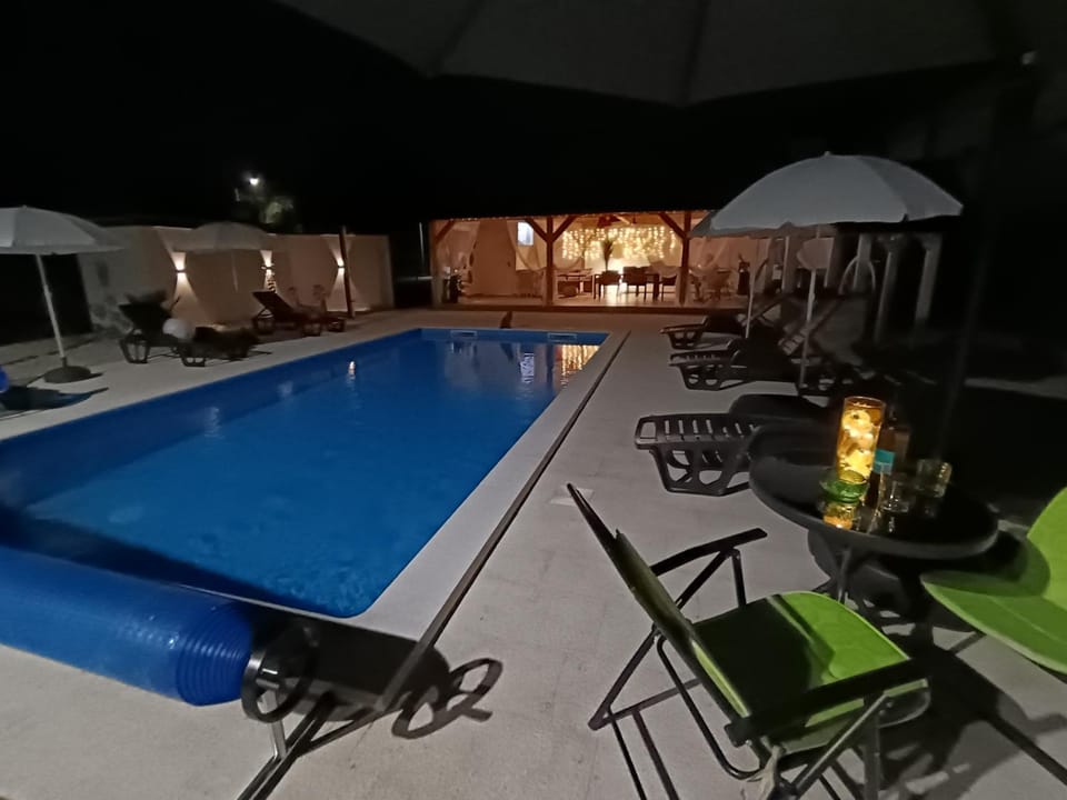 Swimming pool