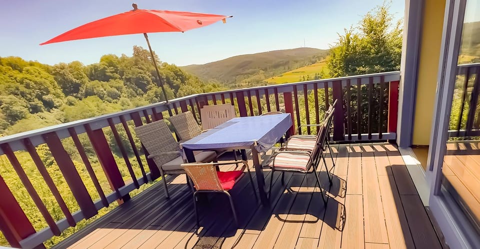 Natural landscape, Balcony/Terrace, Dining area