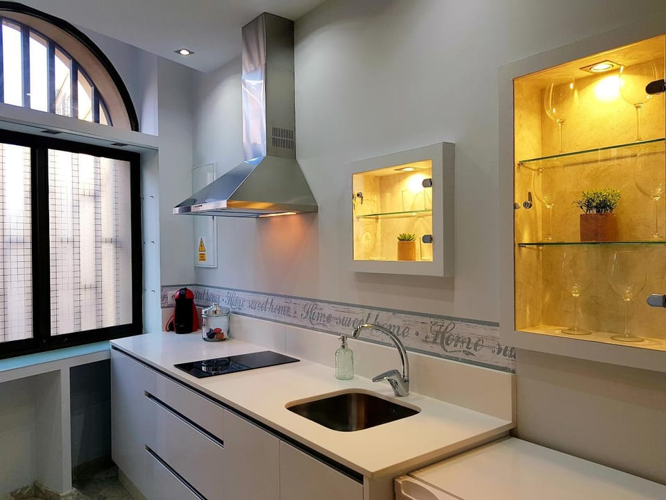 Kitchen or kitchenette