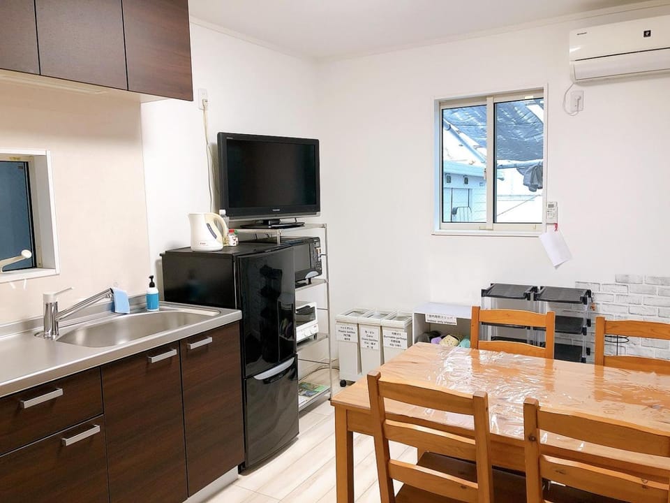 Communal lounge/ TV room, Dining area