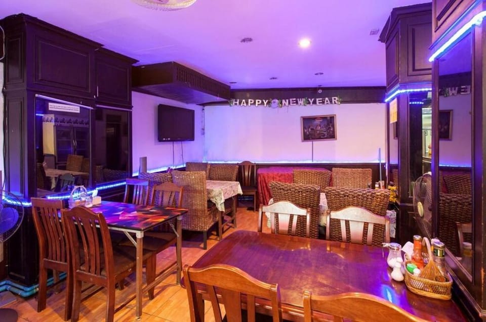 Restaurant/places to eat, Food close-up, Food and drinks, Food, Meals, Lunch, Dinner, Drinks, Alcoholic drinks