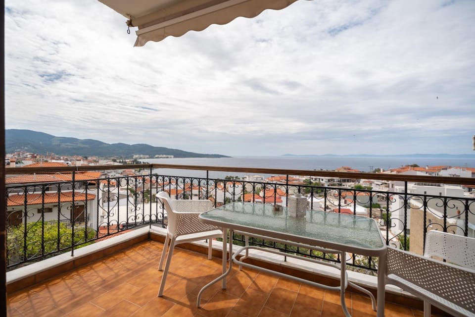 Natural landscape, View (from property/room), Balcony/Terrace