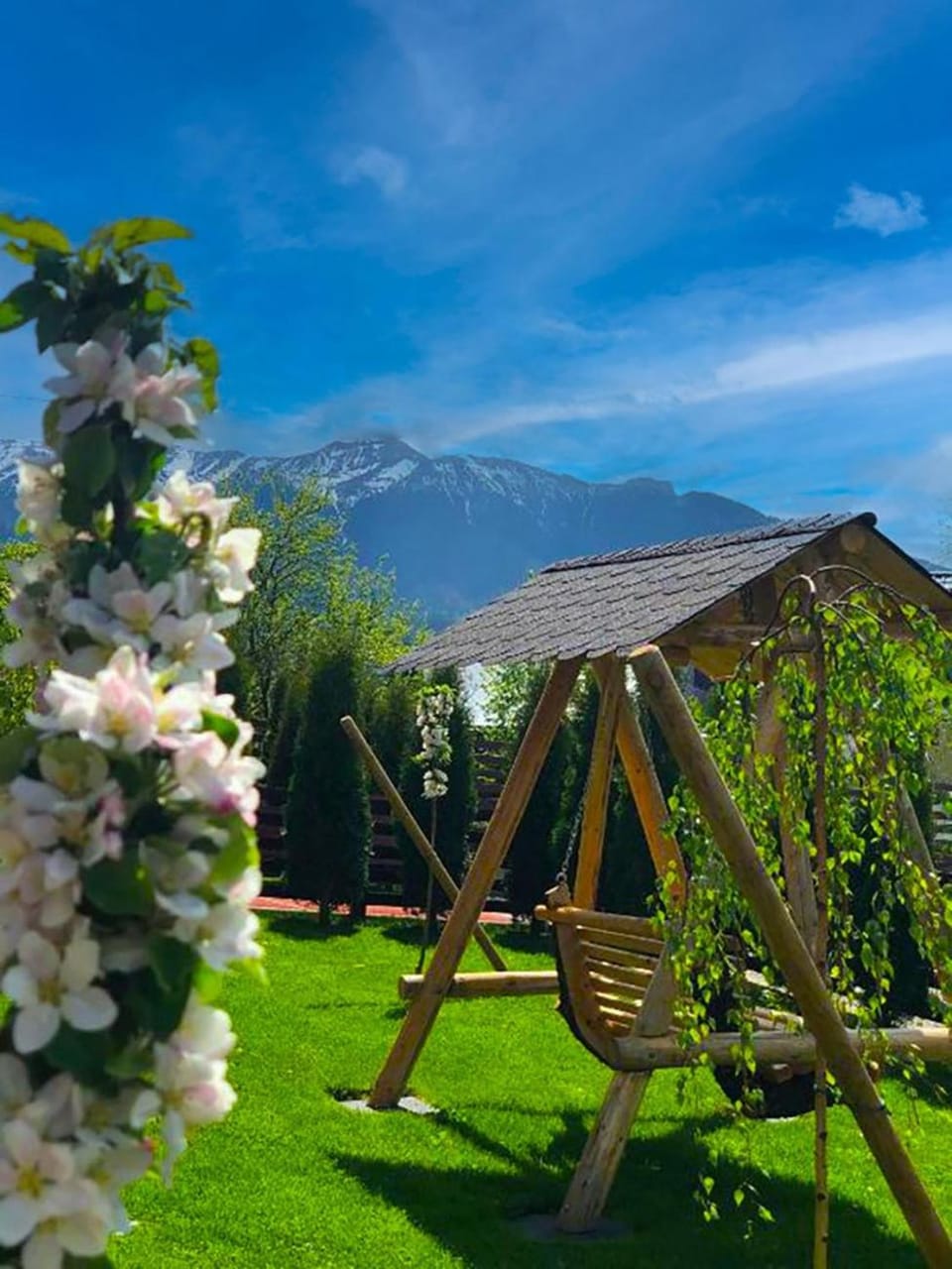 Garden, Garden view, Mountain view