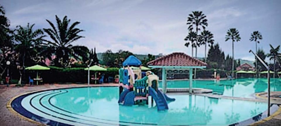 Villa Miky Kota Bunga Puncak Cianjur Bogor Villa in West Java