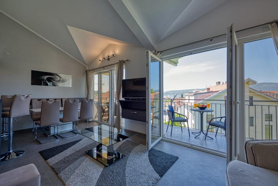 Balcony/Terrace, Living room, Seating area