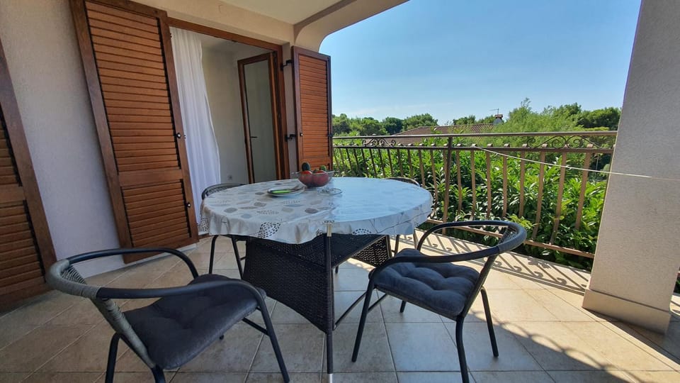 Balcony/Terrace, Dining area
