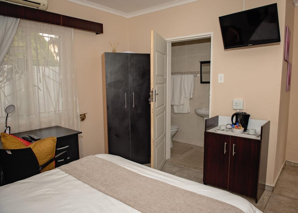 Savannah Guest House Bed and Breakfast in South Africa