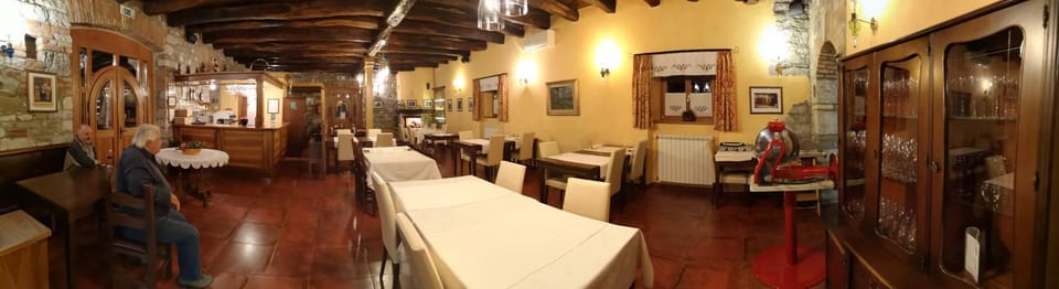 Restaurant/places to eat
