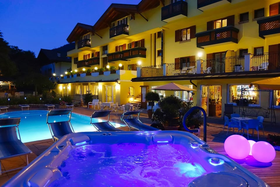 Property building, Hot Tub, Swimming pool, Open Air Bath