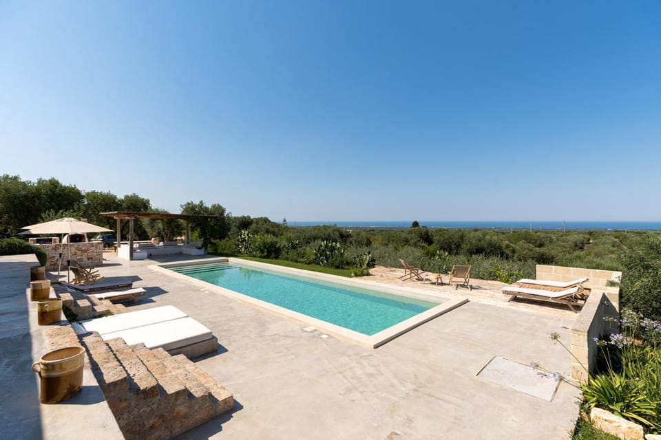 View (from property/room), Sea view, Swimming pool