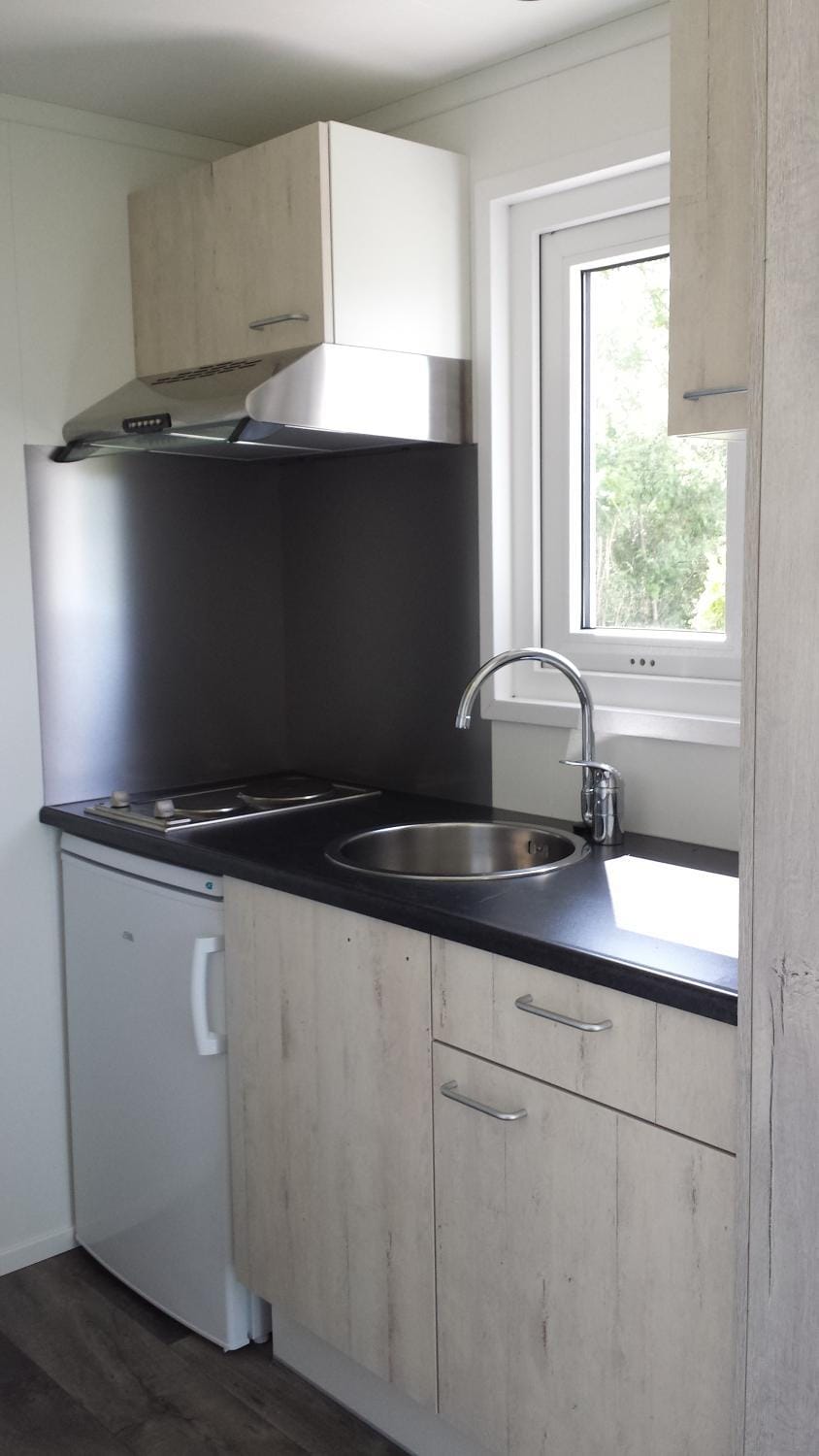 Tinyhouse de tuinfluiter Nature lodge in Oostkapelle