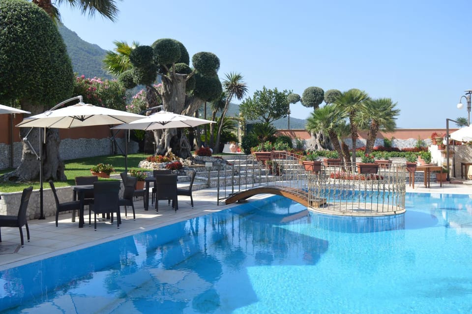 Pool view, Swimming pool