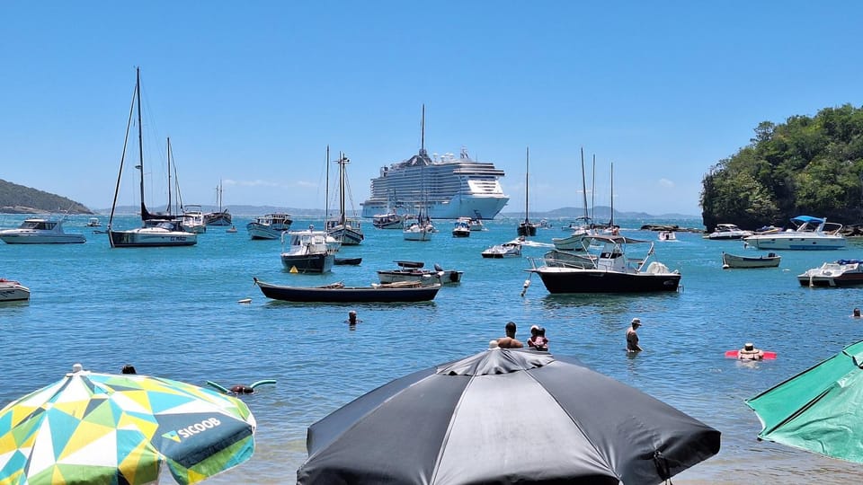 Casa de hospedes em condominio com lazer Apartment in Armacao dos Buzios