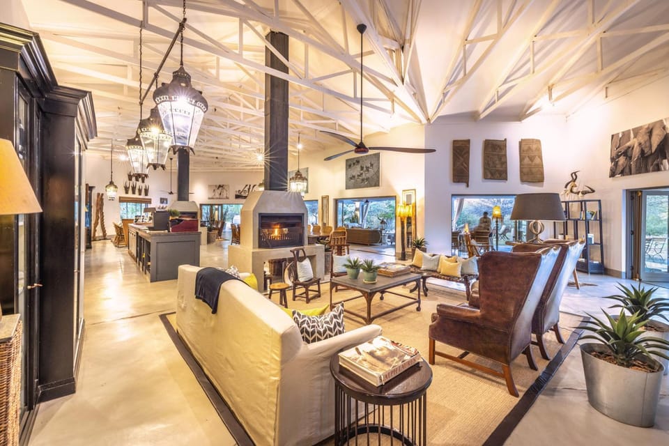 Lounge or bar