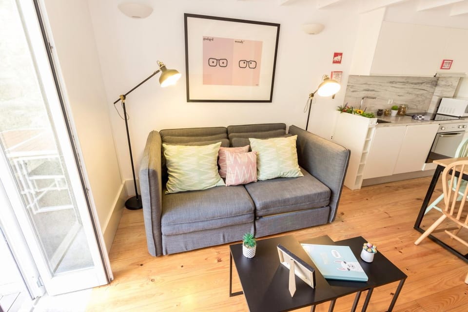 Kitchen or kitchenette, Living room, Seating area, Dining area, pet friendly