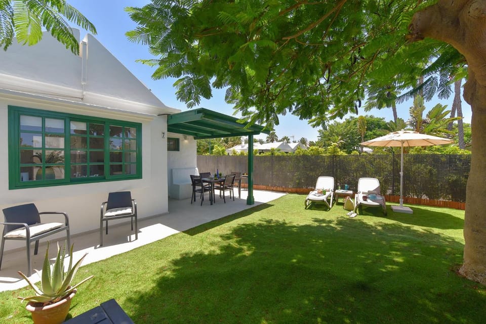 Garden, Garden view, sunbed