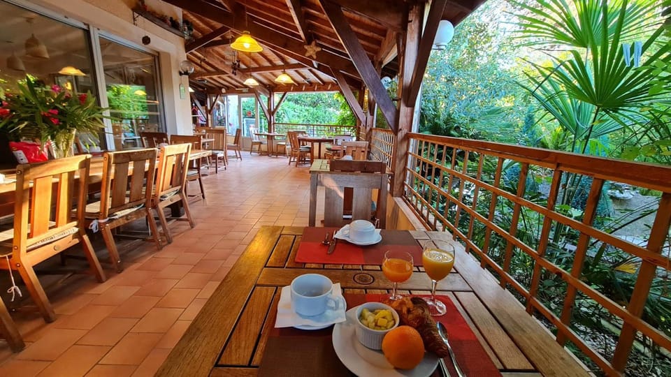 Patio, Restaurant/places to eat, Balcony/Terrace, Breakfast