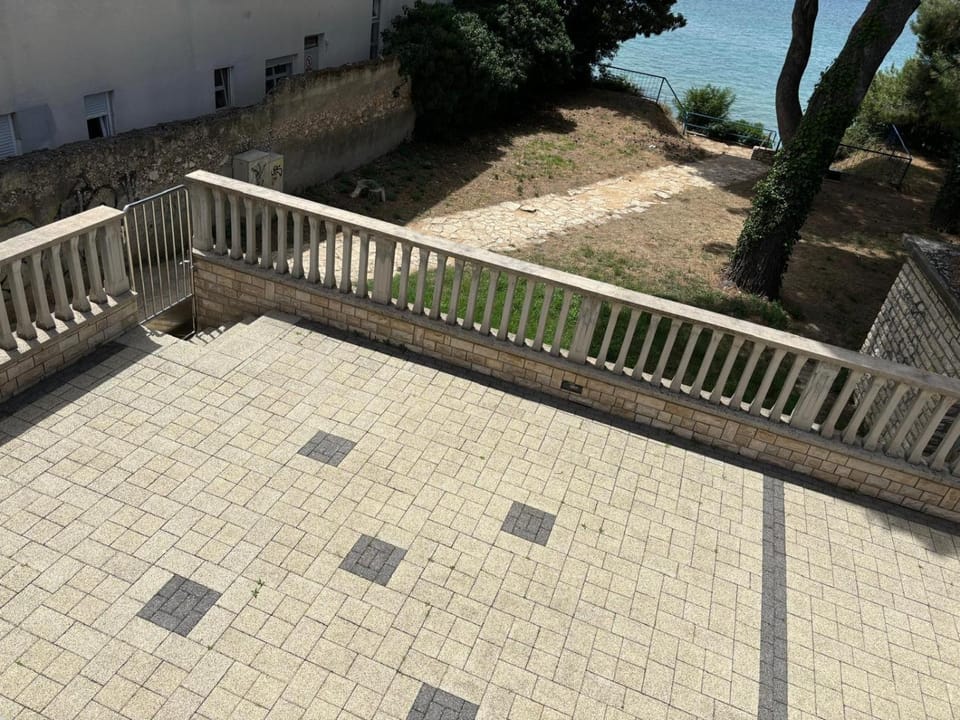 Inner courtyard view