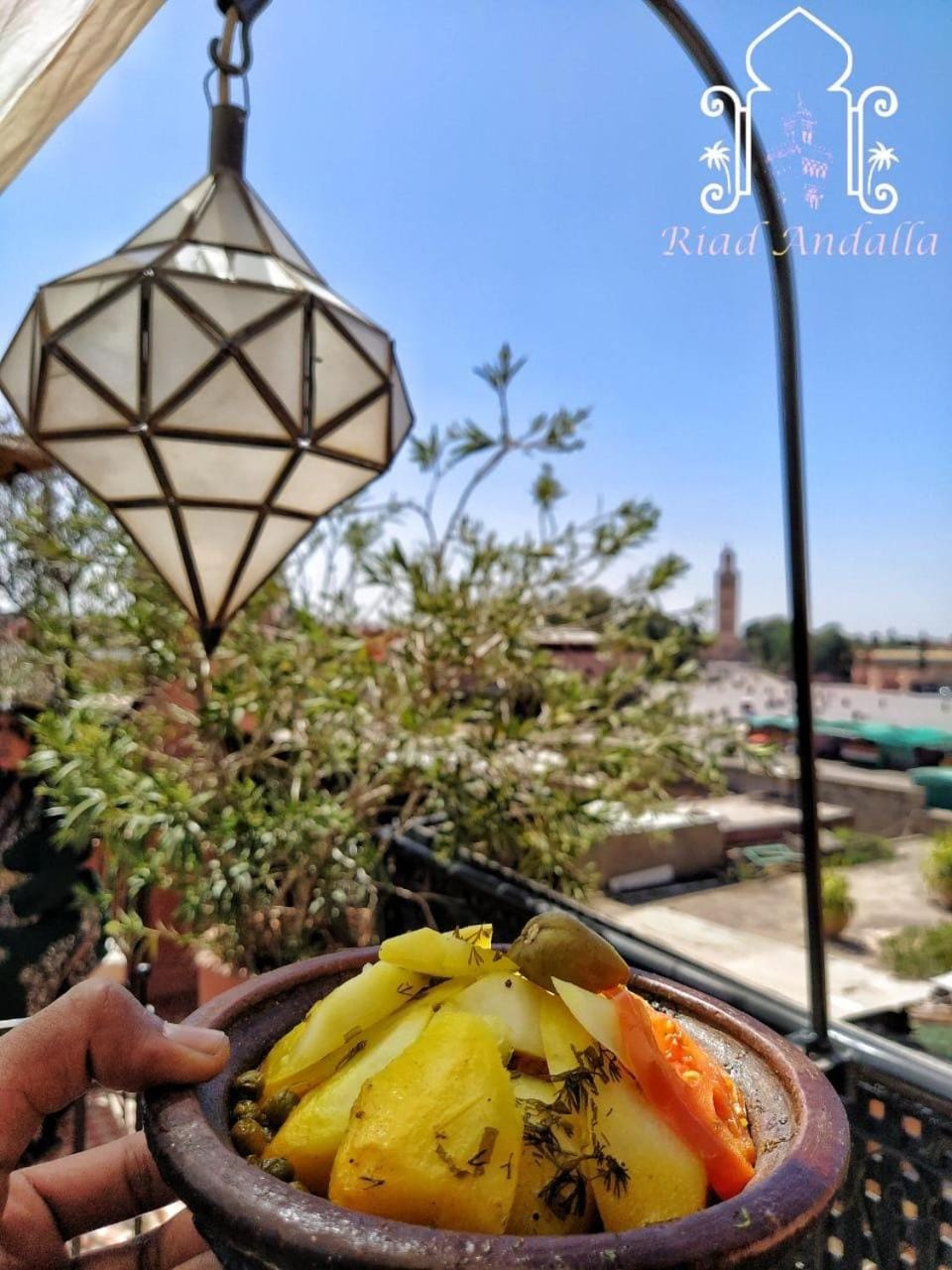 Nearby landmark, Balcony/Terrace, Food, Landmark view