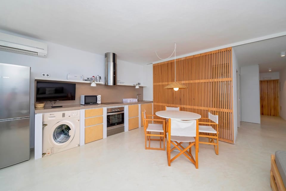 Kitchen or kitchenette, Living room, Dining area