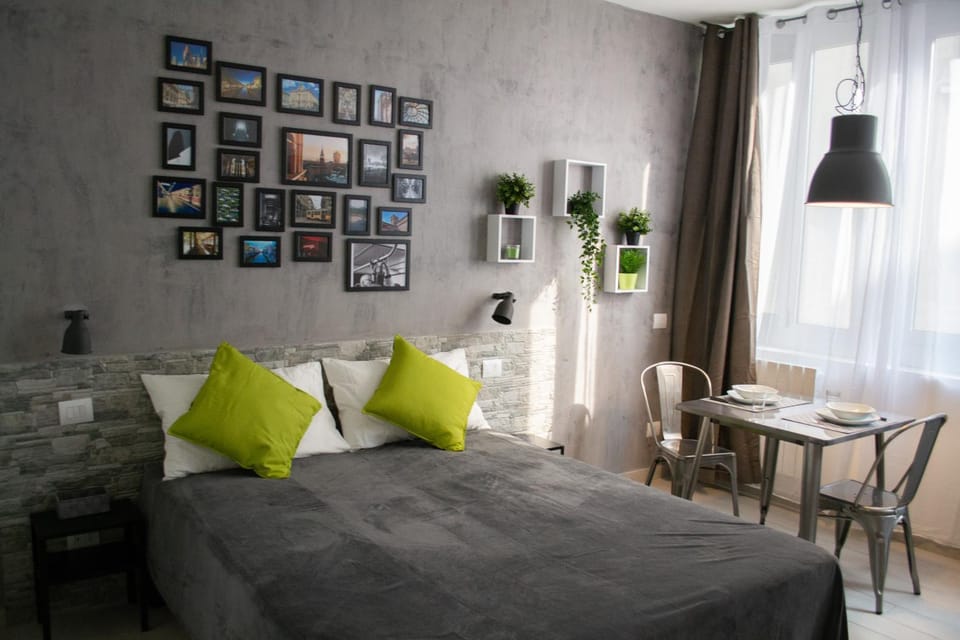 Photo of the whole room