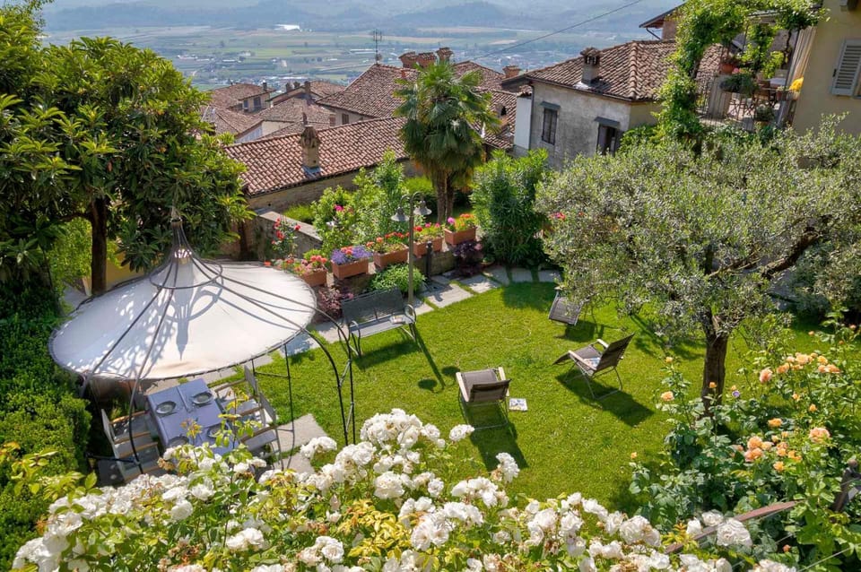 Garden, Garden view