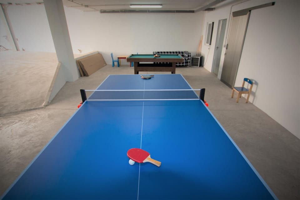 Table tennis