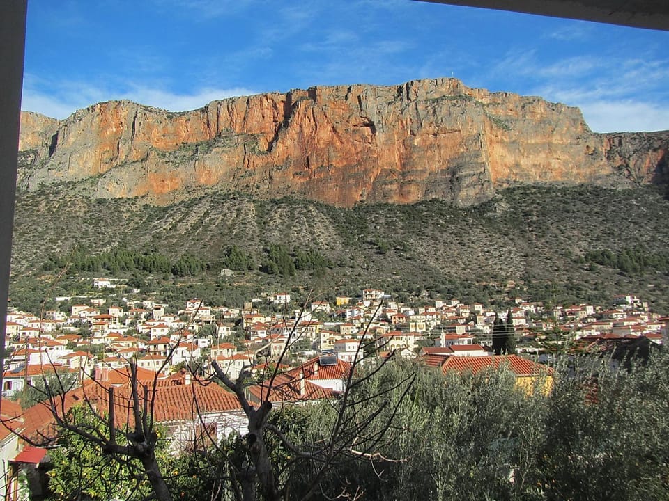 "Action" House in Leonidio 4-beds Apartment in Leonidio