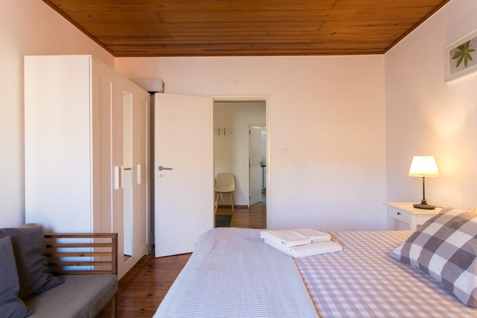 Bed, Bedroom, wardrobe