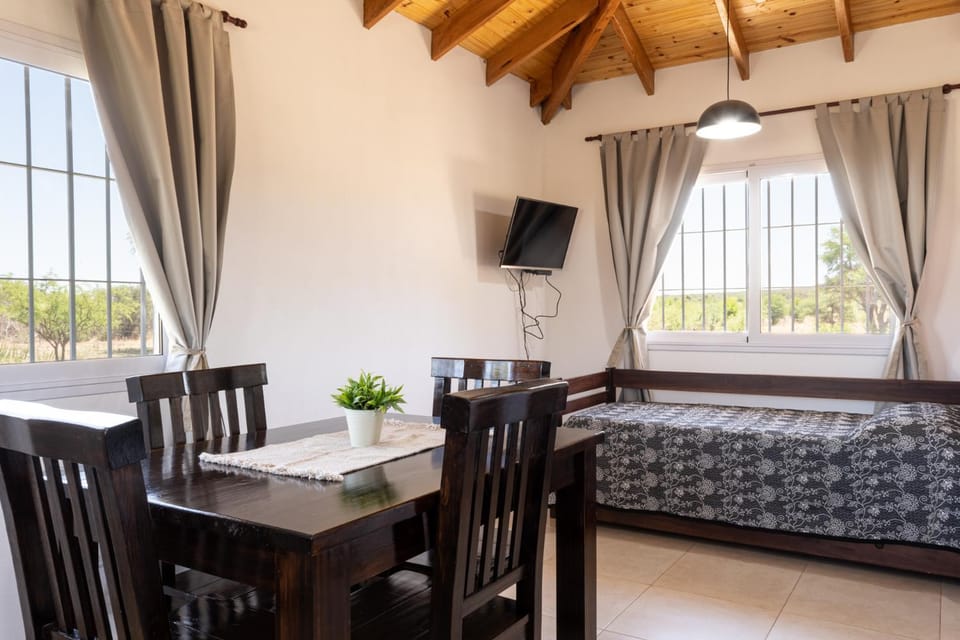 TV and multimedia, Kitchen or kitchenette, Living room, Dining area