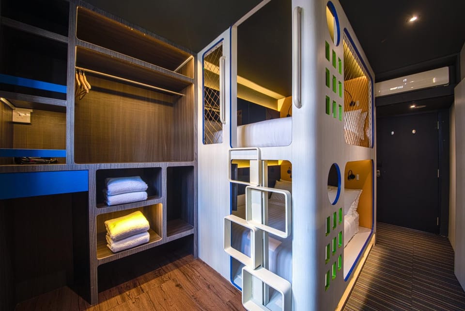bunk bed